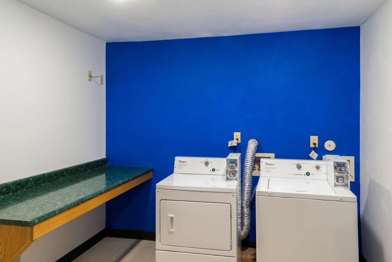Motel 6-Richmond, In Bagian luar foto