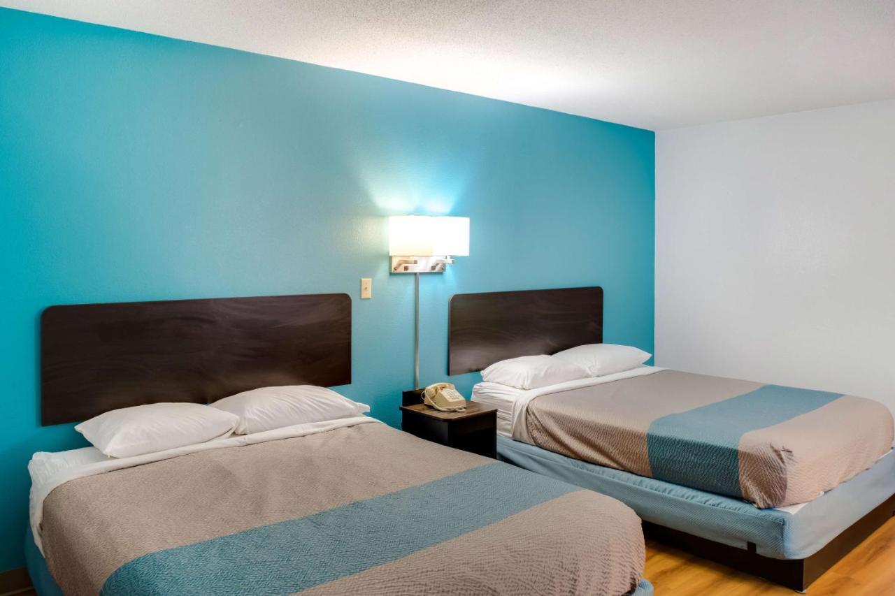 Motel 6-Richmond, In Bagian luar foto