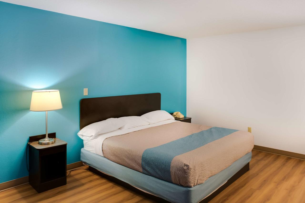 Motel 6-Richmond, In Bagian luar foto